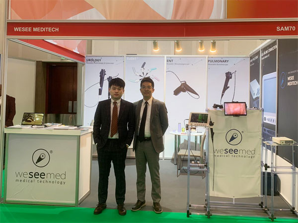 1746988561172235.jpg 2023新闻图1-参加展会的同事ps600.jpg